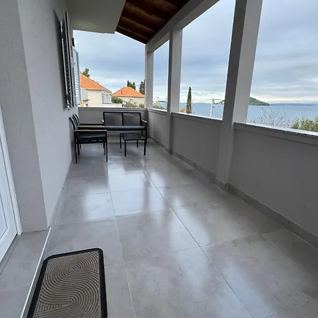 Anka - By The Sea Apartment Kali