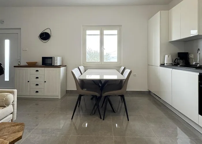 Anka - By The Sea Appartement Kali